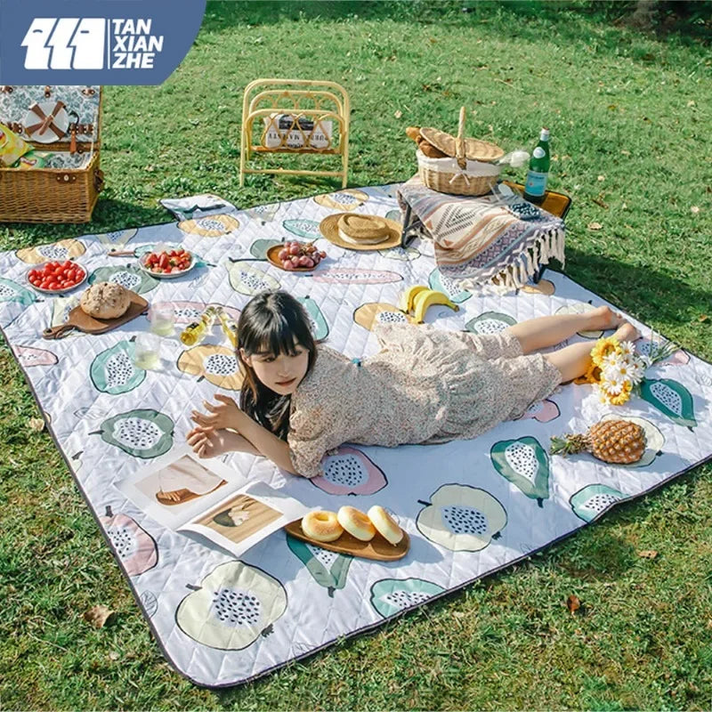 Portable Outdoor Picnic Camping Damp-proof Mat Sleeping Pad Waterproof Foldable Sand Beach Blanket Camping Equipment